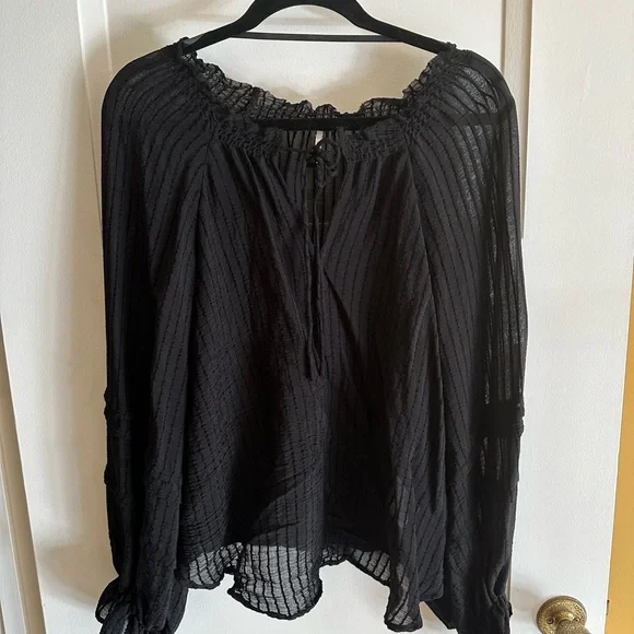 Free People Black Out of Town Split Neck blouse - size S/M - Picture 4 of 9